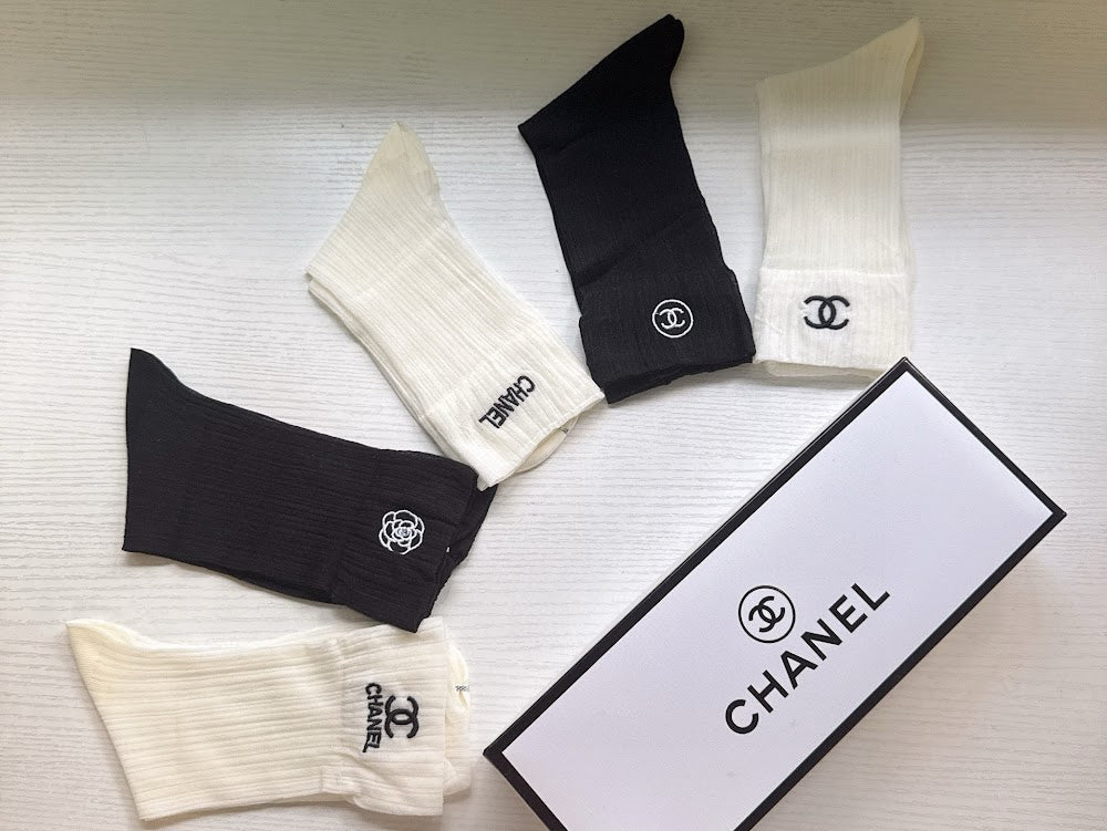 Dragons Bags Premium Luxury Socks --98591