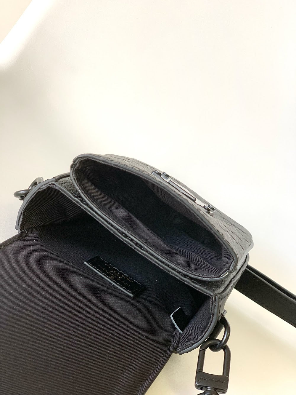 Dragons Bags LVn Luxury Bag --79687