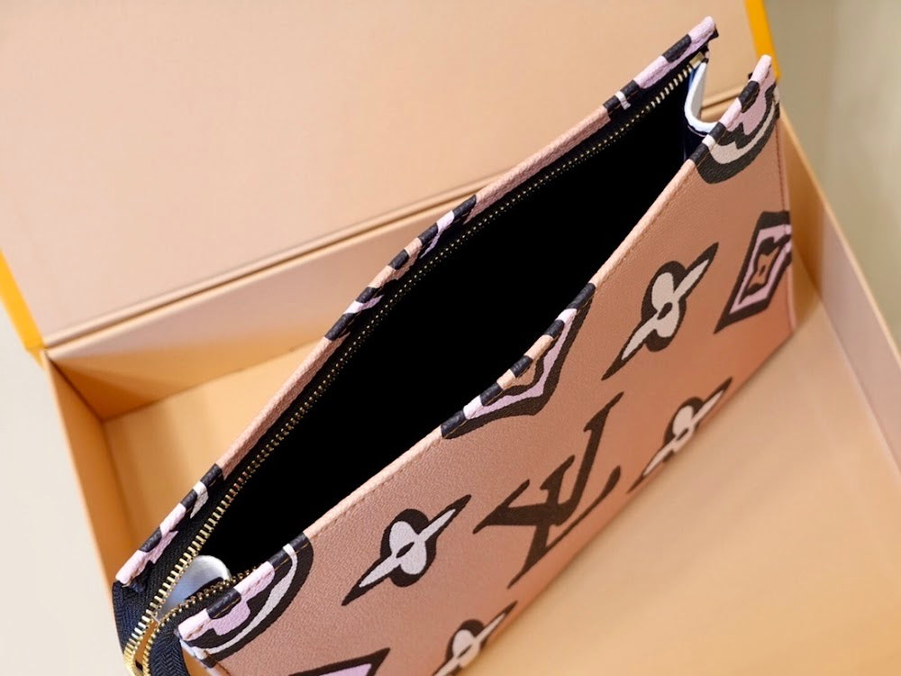 Dragons Bags ln Luxury Bag --66686