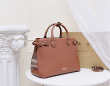 new-designer-premium-bags-nm5563