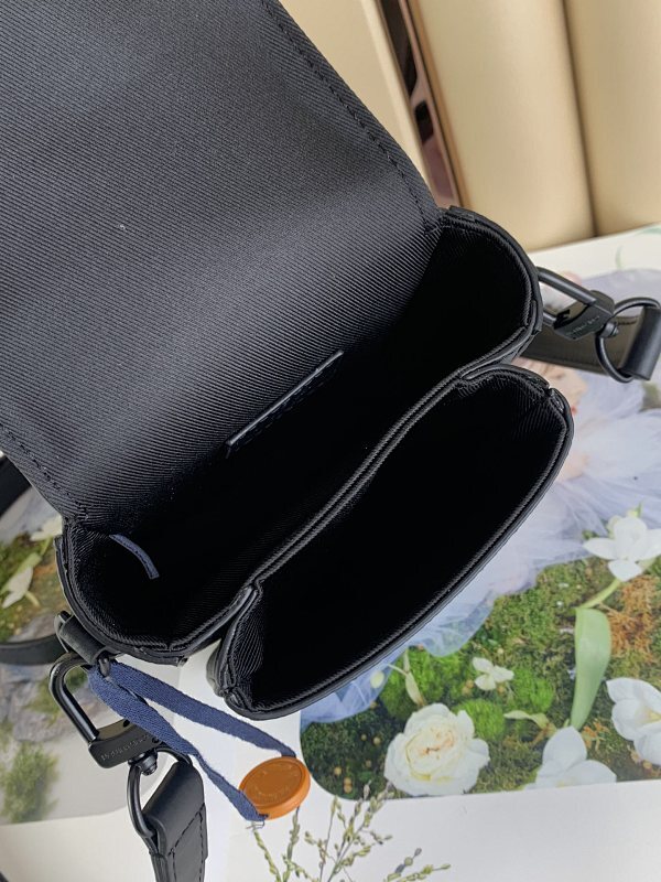 Dragons Bags ln Luxury Bag --61176