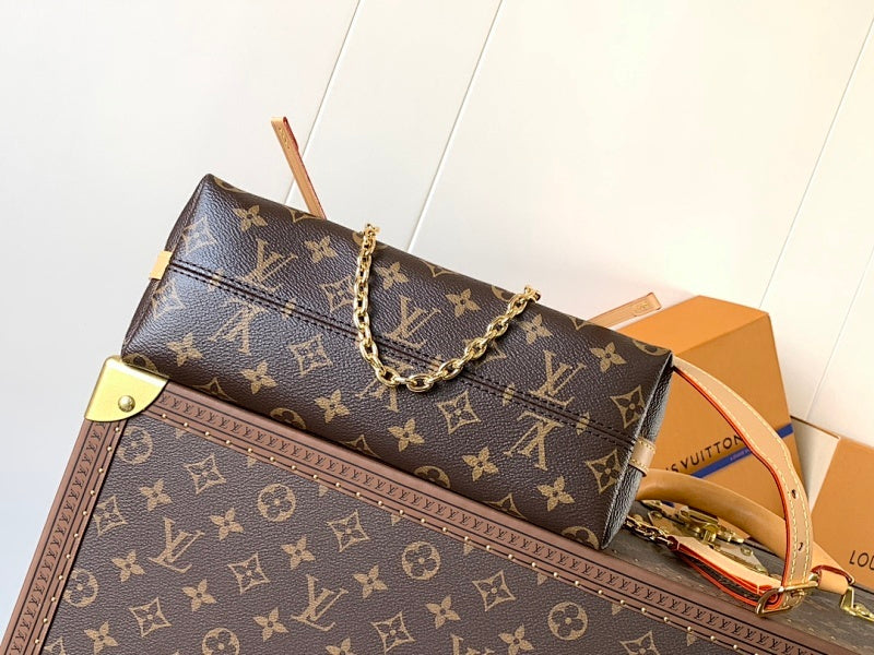 Dragons Bags ln Luxury Bag --81662