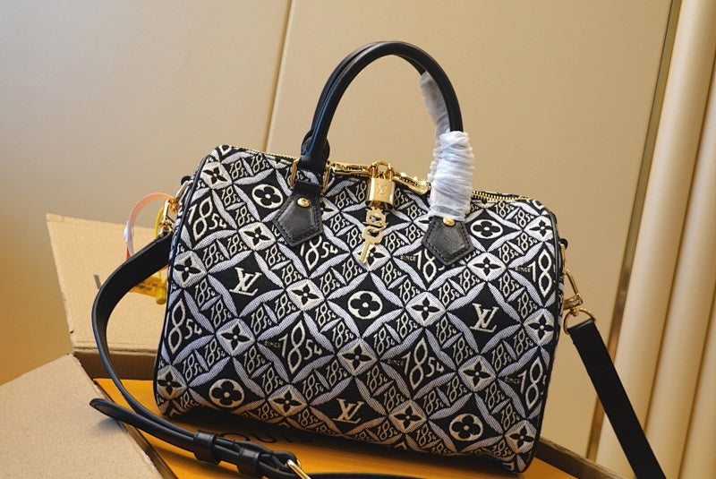Dragons Bags ln Luxury Bag --57965