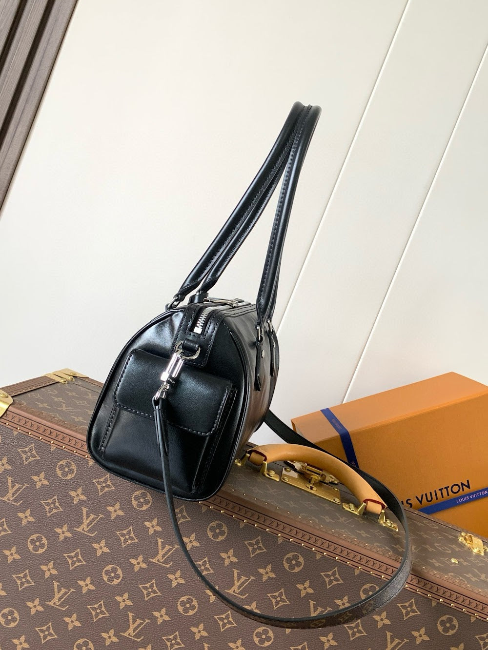 Dragons Bags ln Luxury Bag --81685