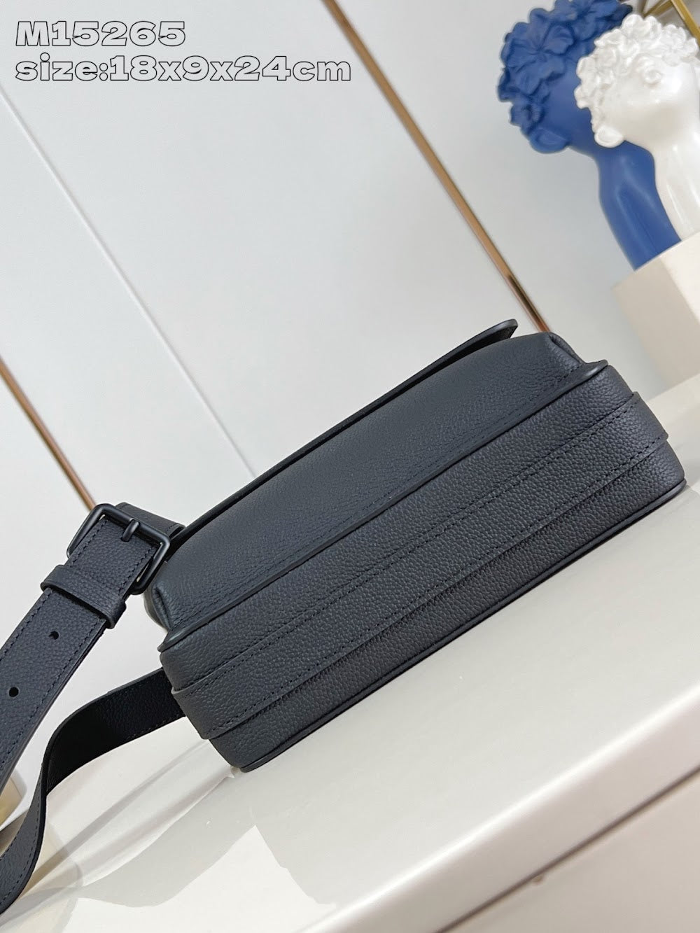 Dragons Bags ln Luxury Bag --97337