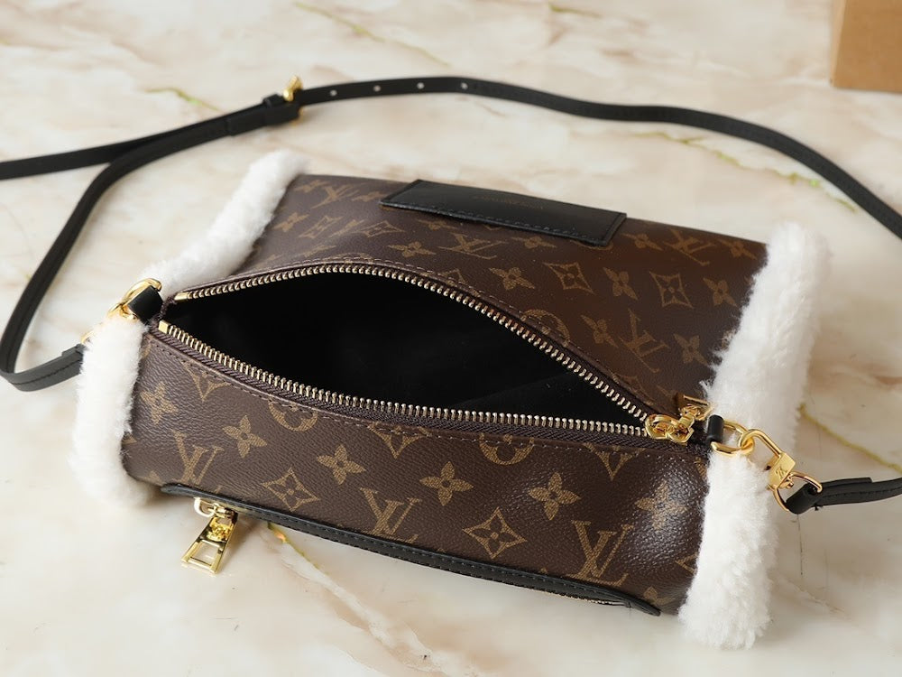 Dragons Bags ln Luxury Bag --77533