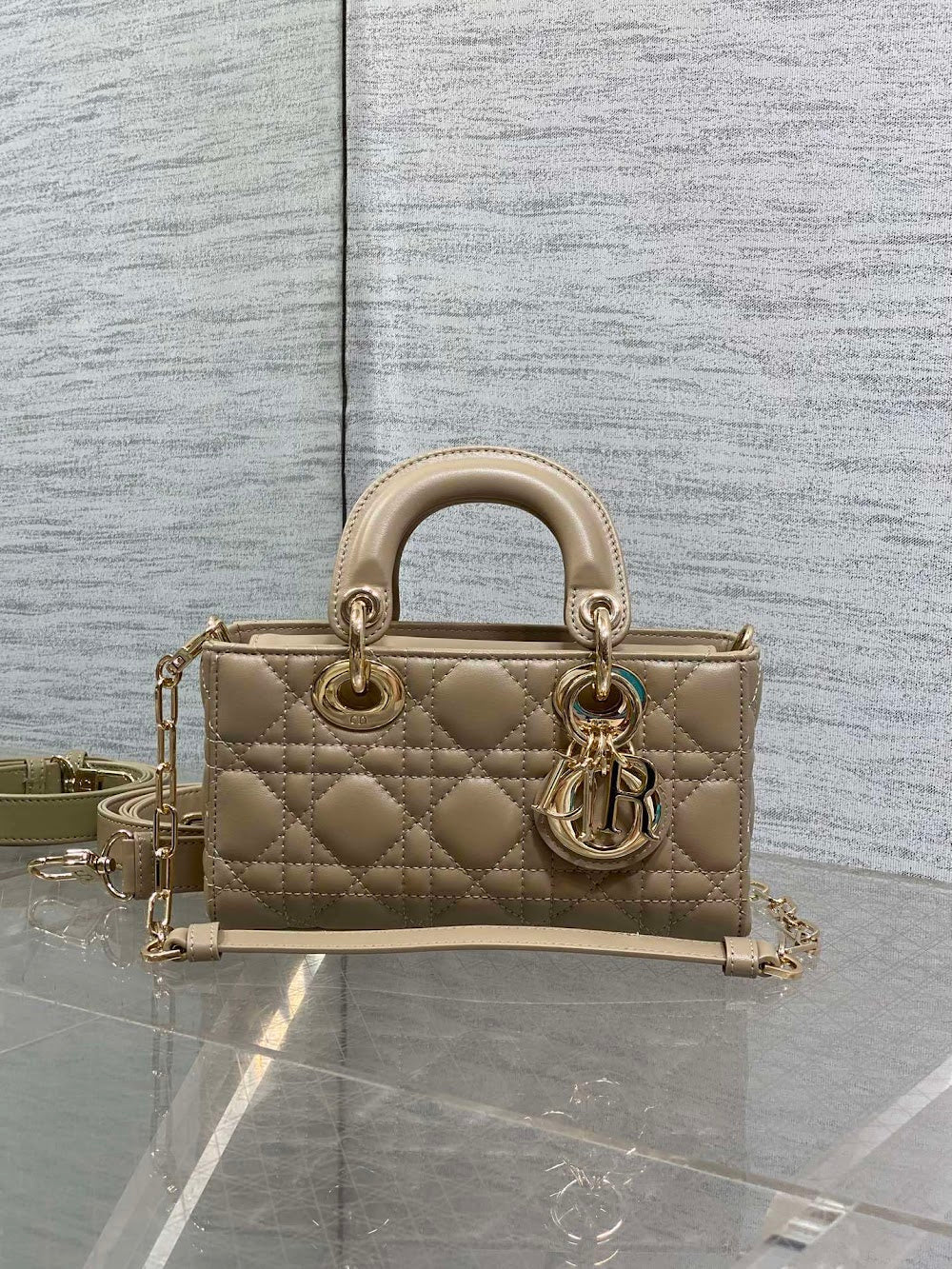 Dragons BagsDiorn Luxury Bag --116190