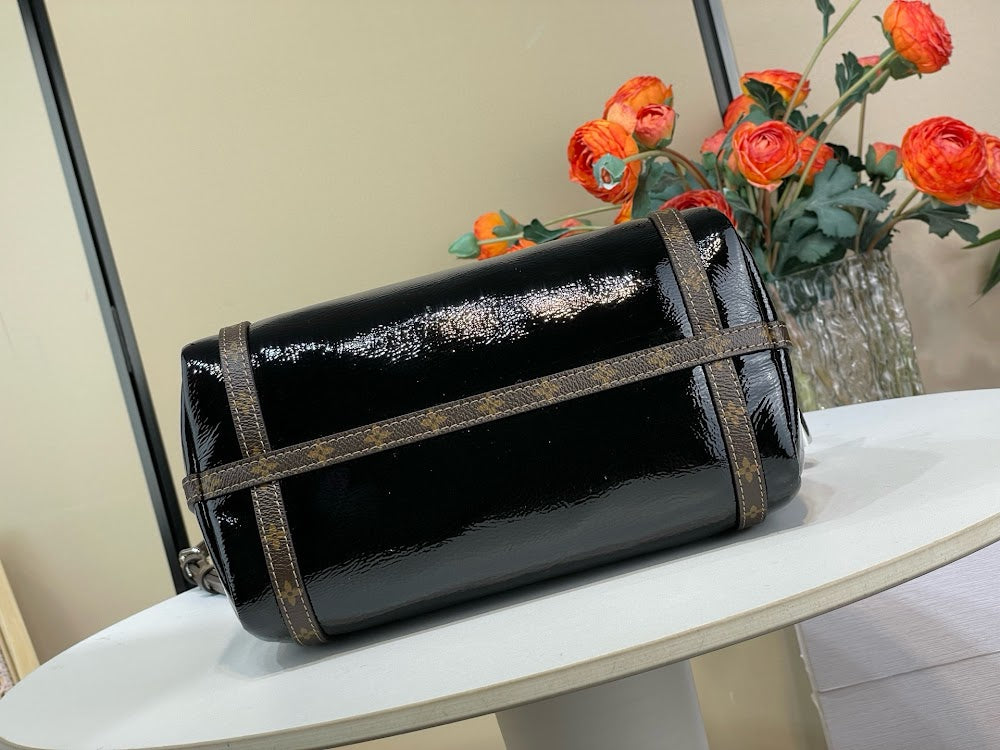 Dragons Bags ln Luxury Bag --81842