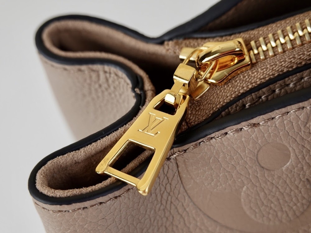 Dragons Bags ln Luxury Bag --66677