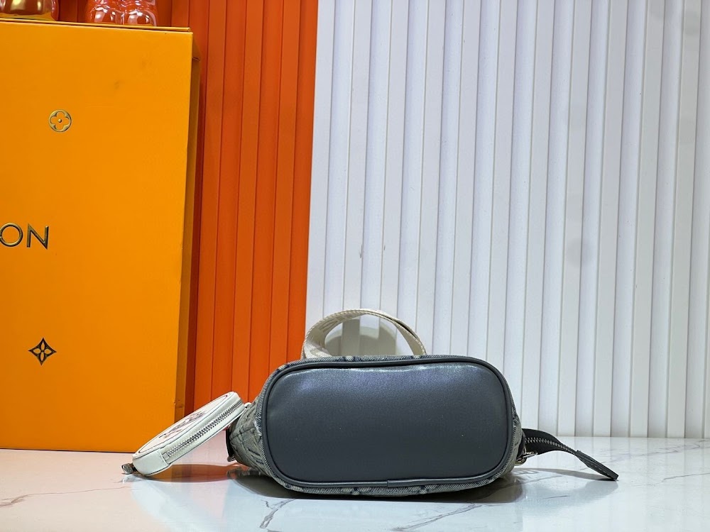 Dragons Bags ln Luxury Bag --76641