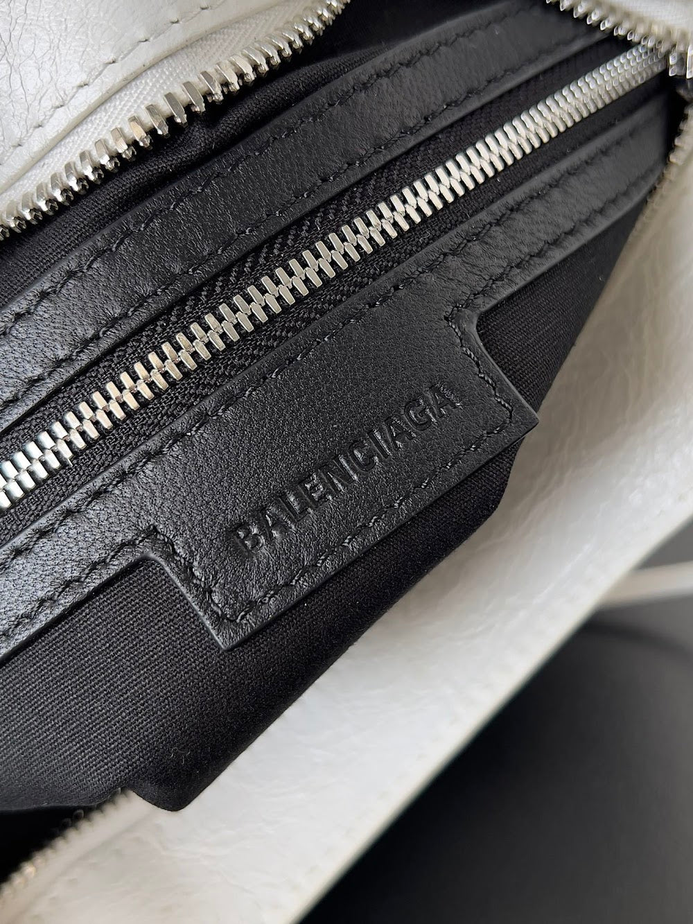 Dragons Bags Balenciaga Luxury Bag --111177