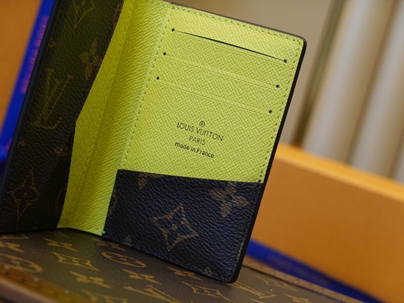 Dragons Bags ln Luxury Bag --66517
