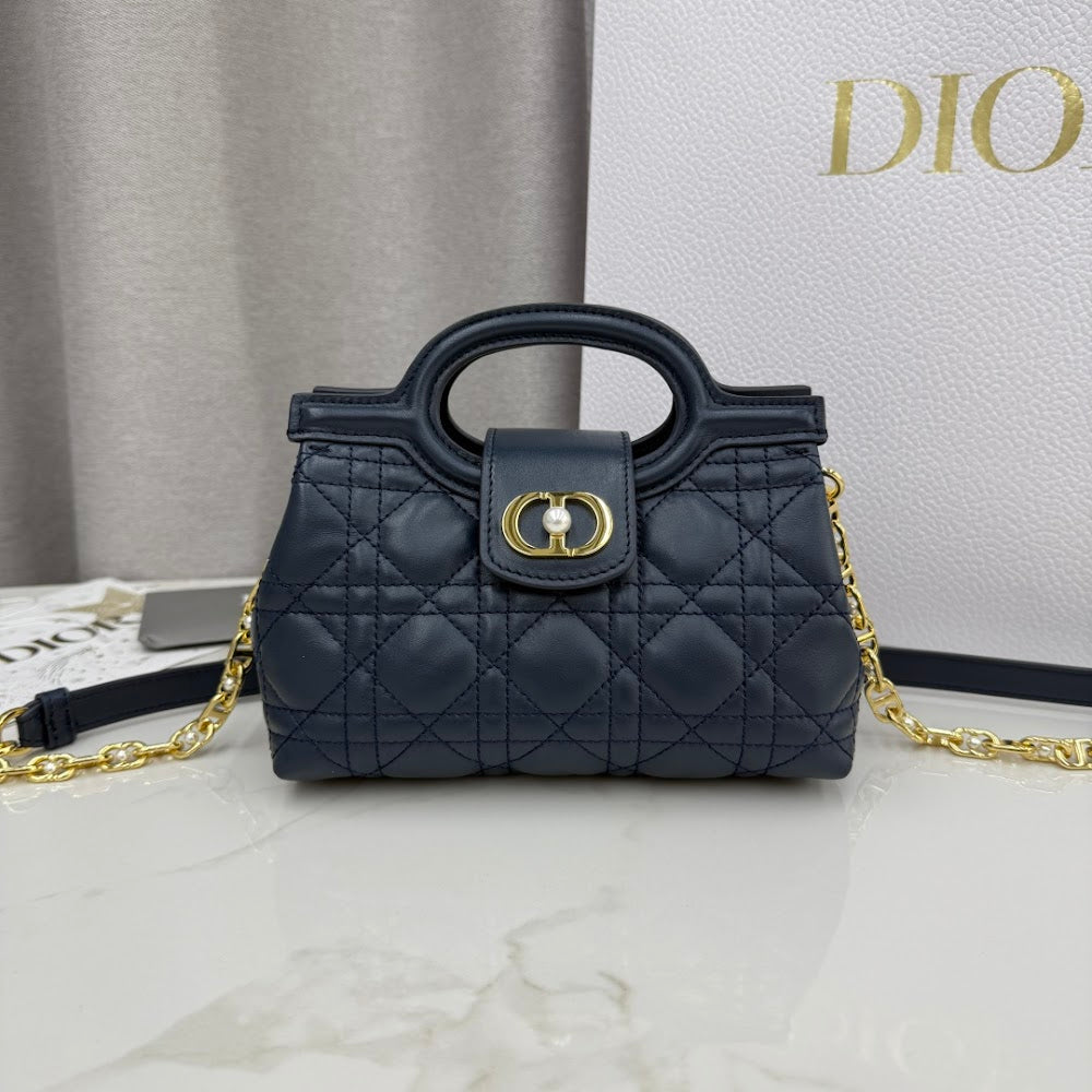 Dragons BagsDiorn Luxury Bag --116101