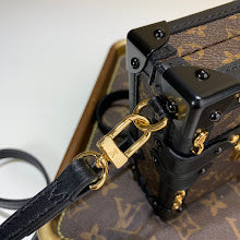 new-luxury-designer-bags-nm4978
