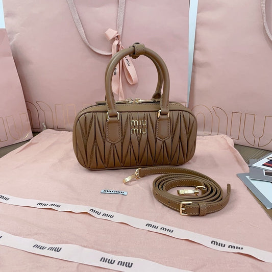 Dragons Bags Miun Miun Luxury Bag --123334