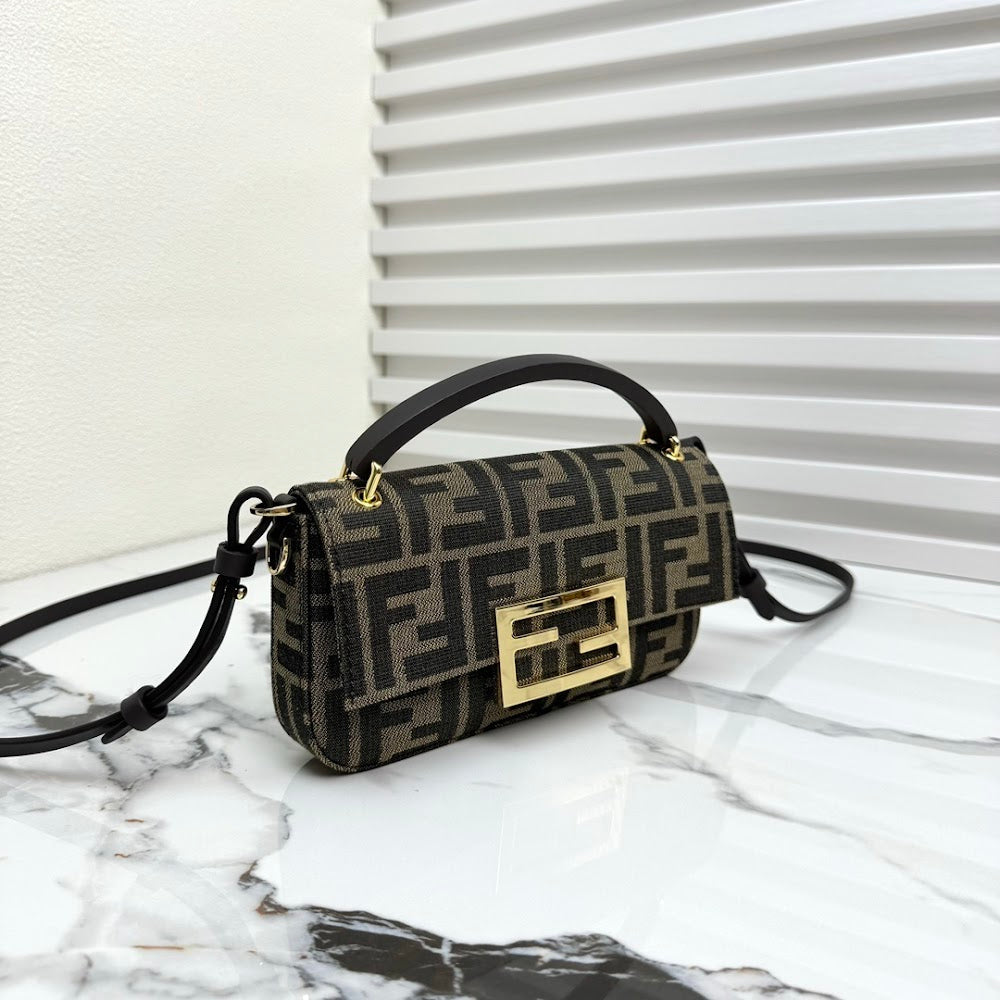 new-luxury-designer-bags-nm15572