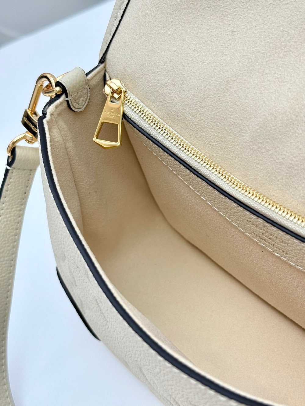 Dragons Bags LVn Luxury Bag --80101
