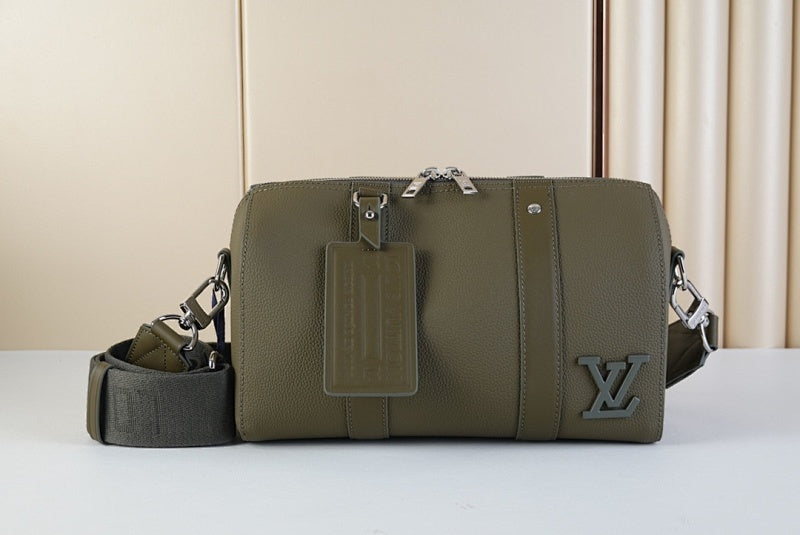 Dragons Bags ln Luxury Bag --67815