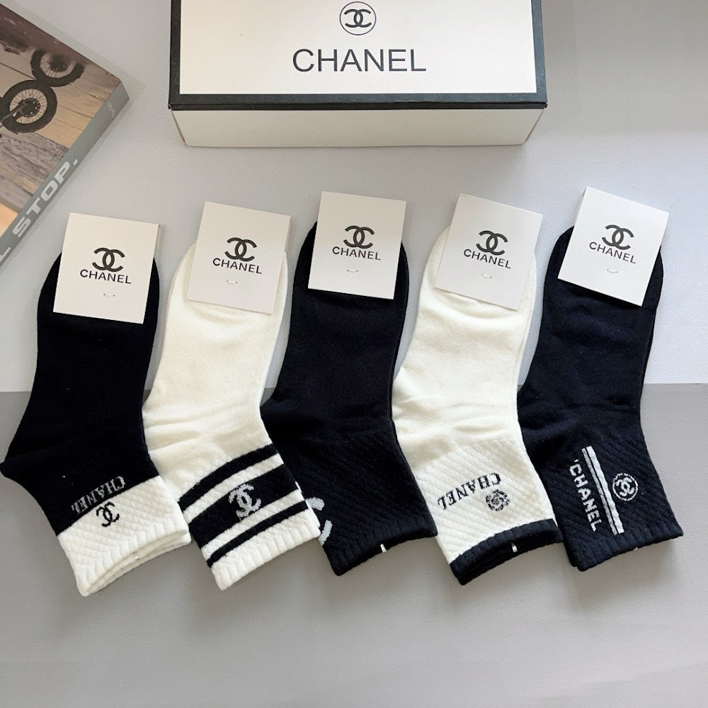 Dragons Bags Premium Luxury Socks --98121
