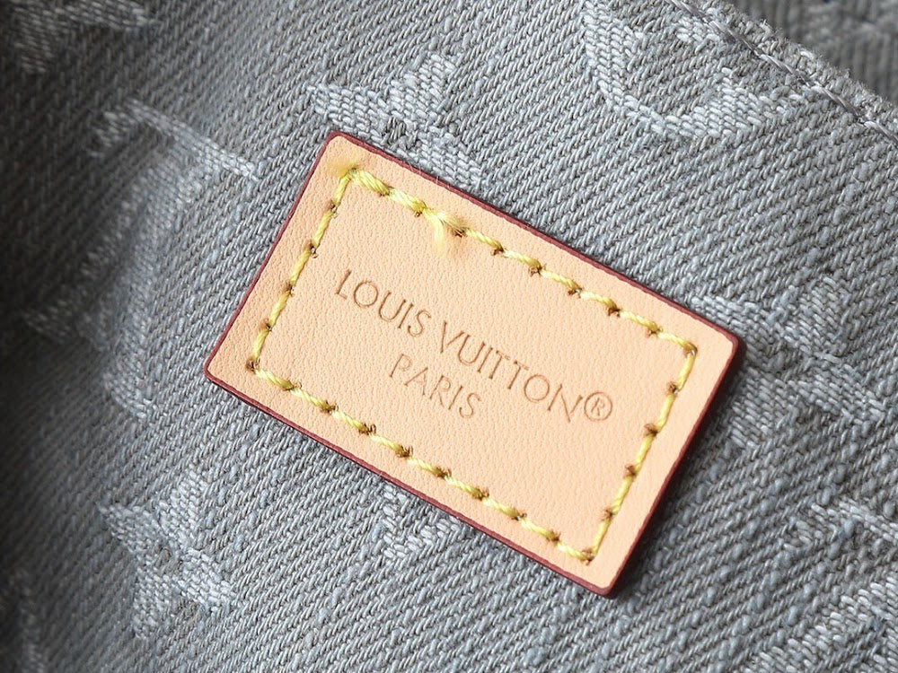 Dragons Bags ln Luxury Bag --76996