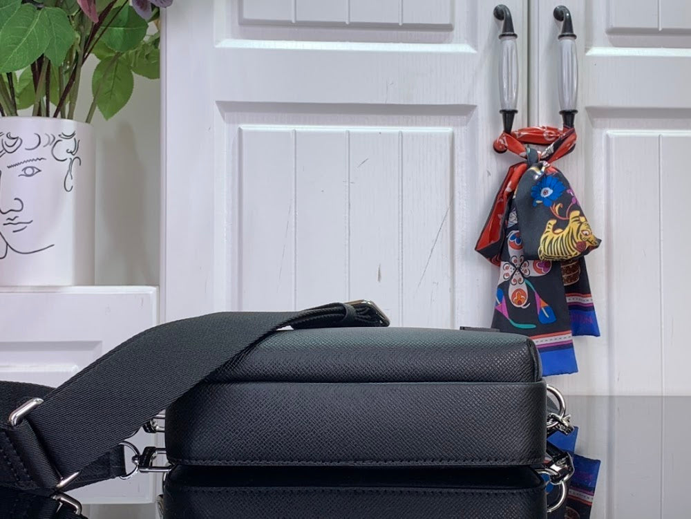 Dragons Bags ln Luxury Bag --97114