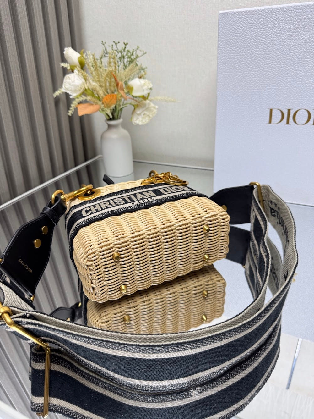 Dragons BagsDiorn Luxury Bag --115595