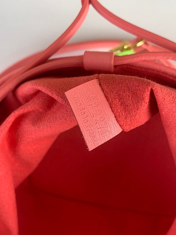 Dragons Bags ln Luxury Bag --60609