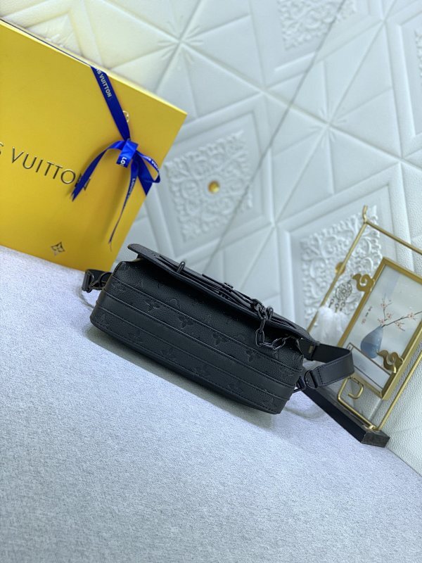 Dragons Bags ln Luxury Bag --70119