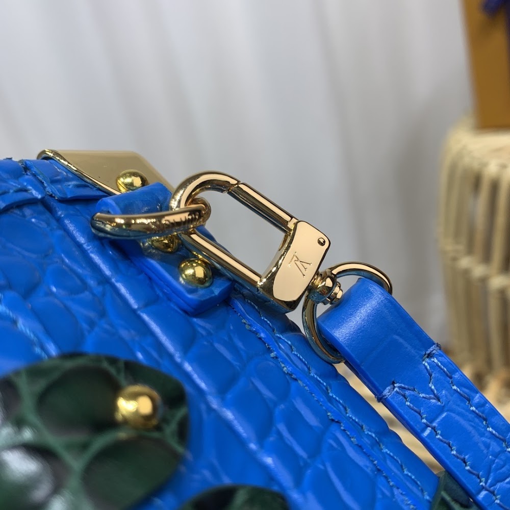 Dragons Bags ln Luxury Bag --59981