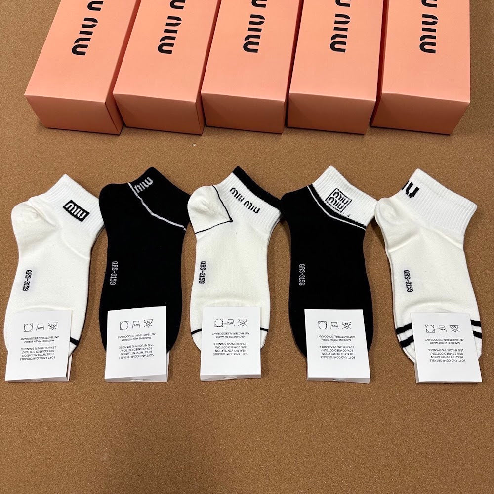 Dragons Bags Premium Luxury Socks --98448
