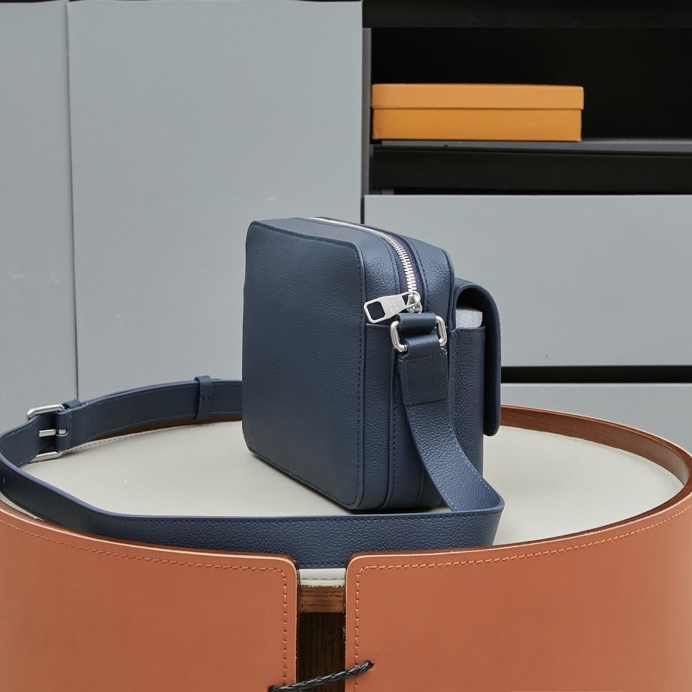 Dragons Bags ln Luxury Bag --71641