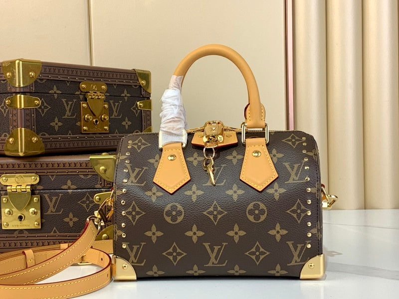 Dragons Bags ln Luxury Bag --69460