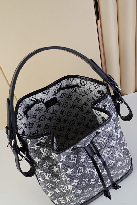 Dragons Bags ln Luxury Bag --61335