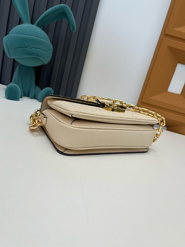 Dragons Bags ln Luxury Bag --81785