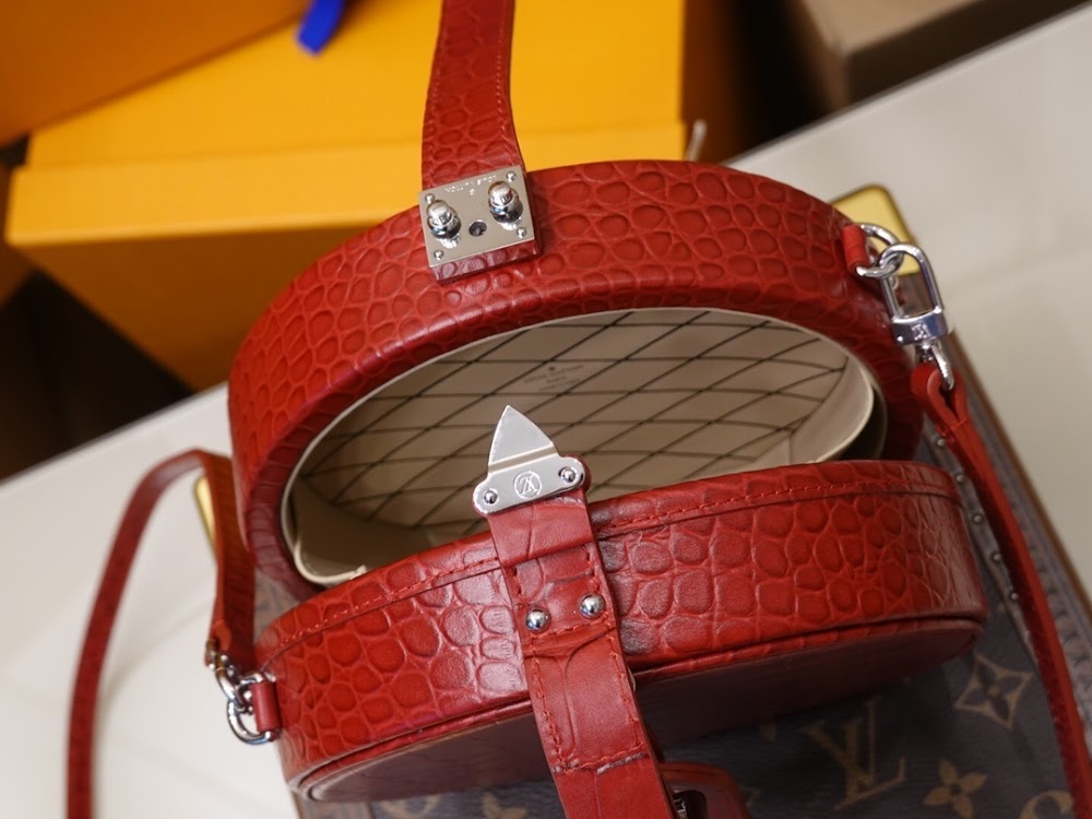 Dragons Bags ln Luxury Bag --60202