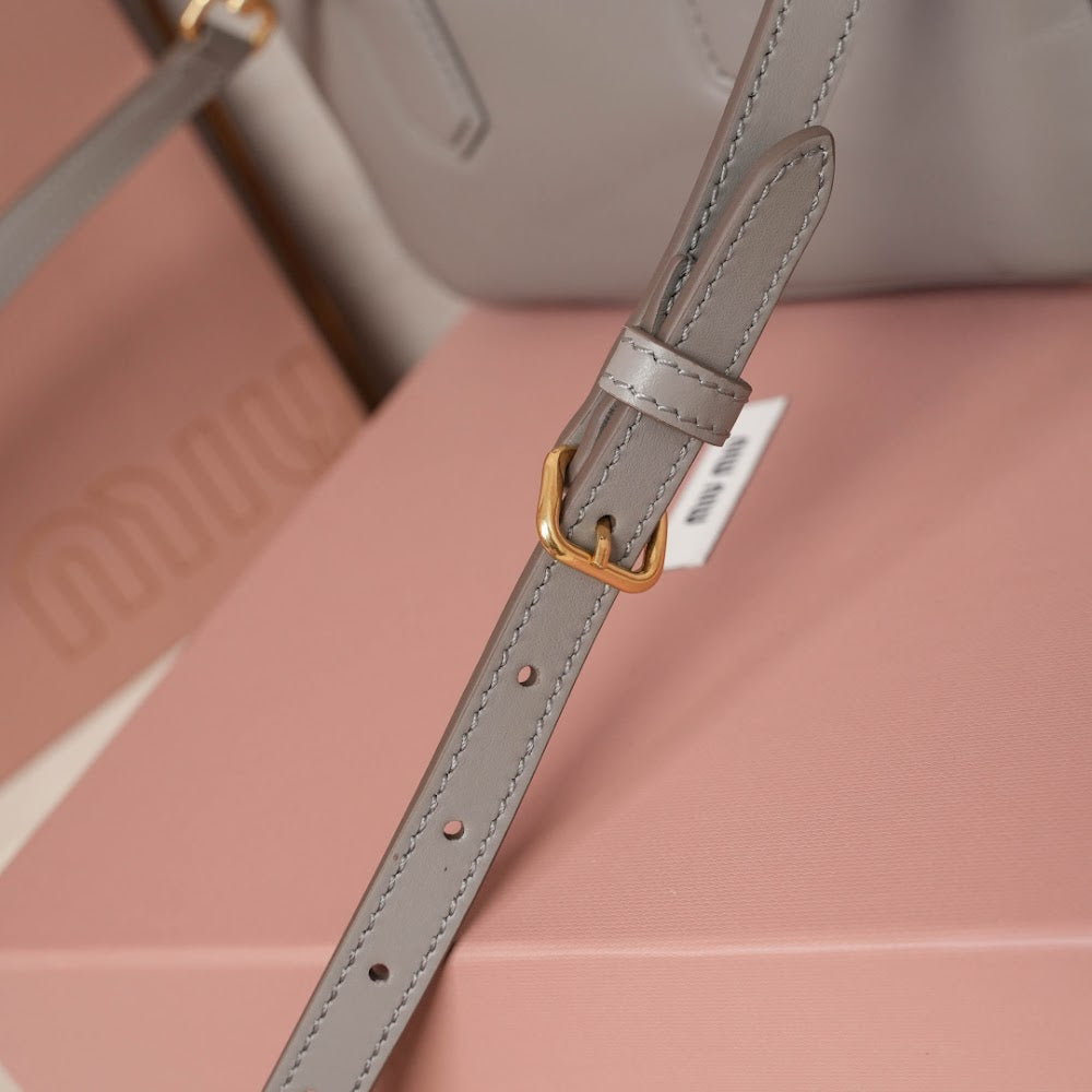 Dragons Bags Miun Miun Luxury Bag --123523