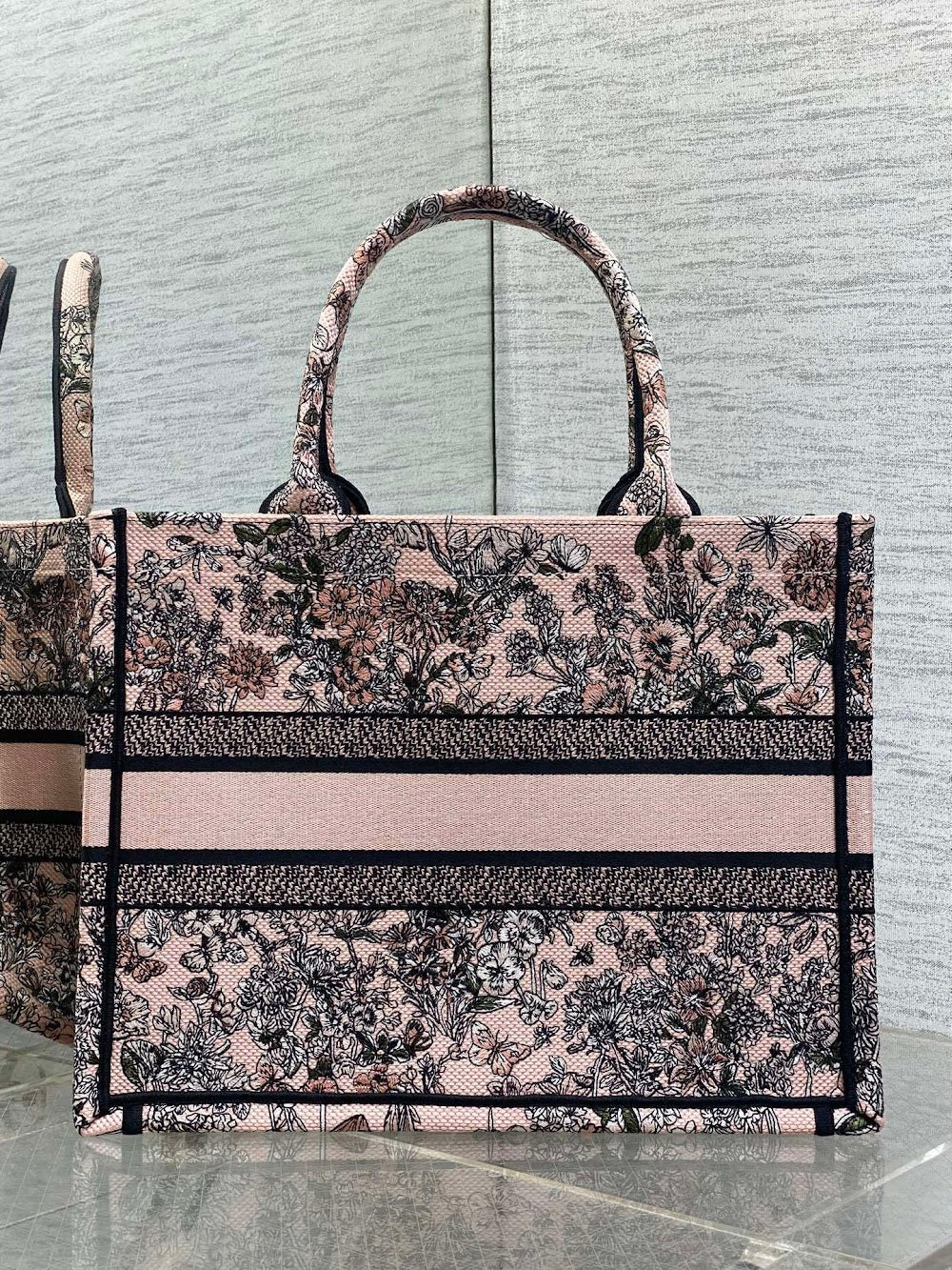new-luxury-designer-bags-nm16729