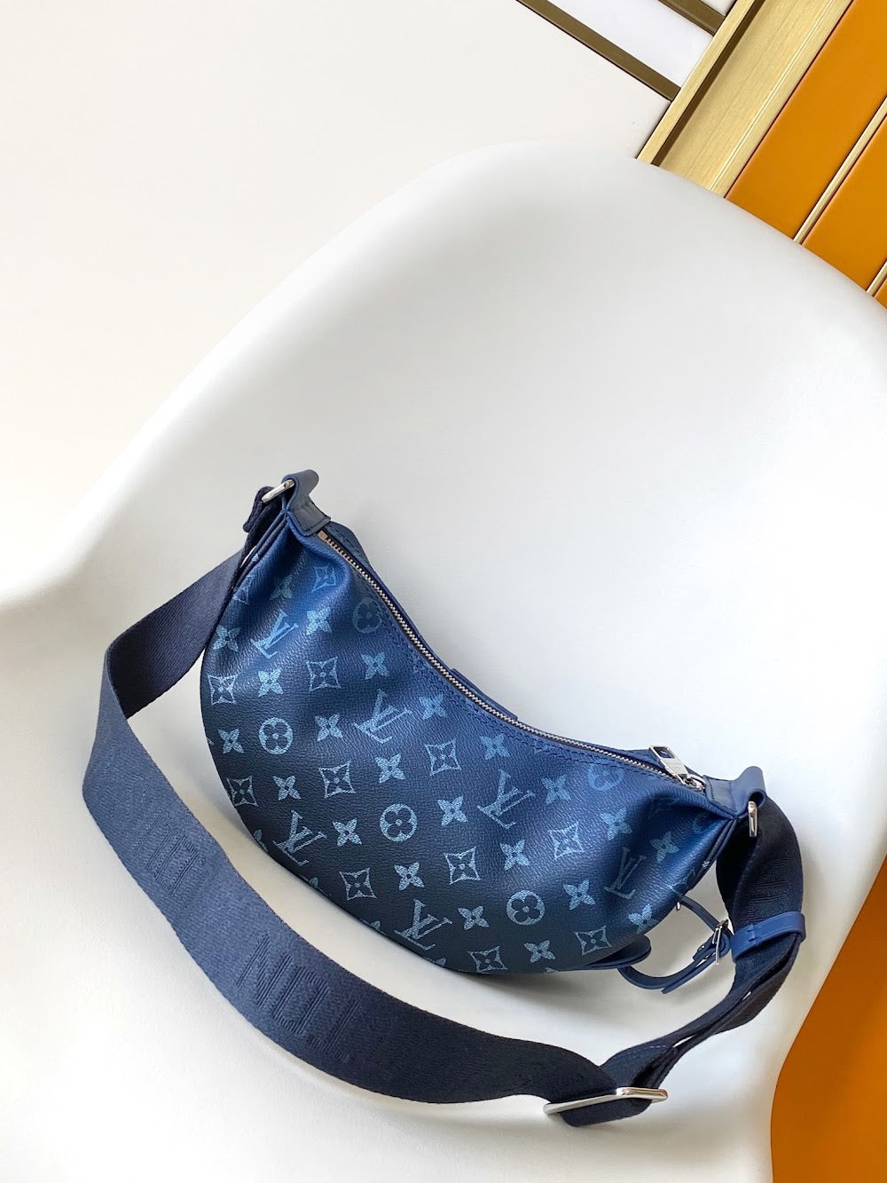 Dragons Bags ln Luxury Bag --71580