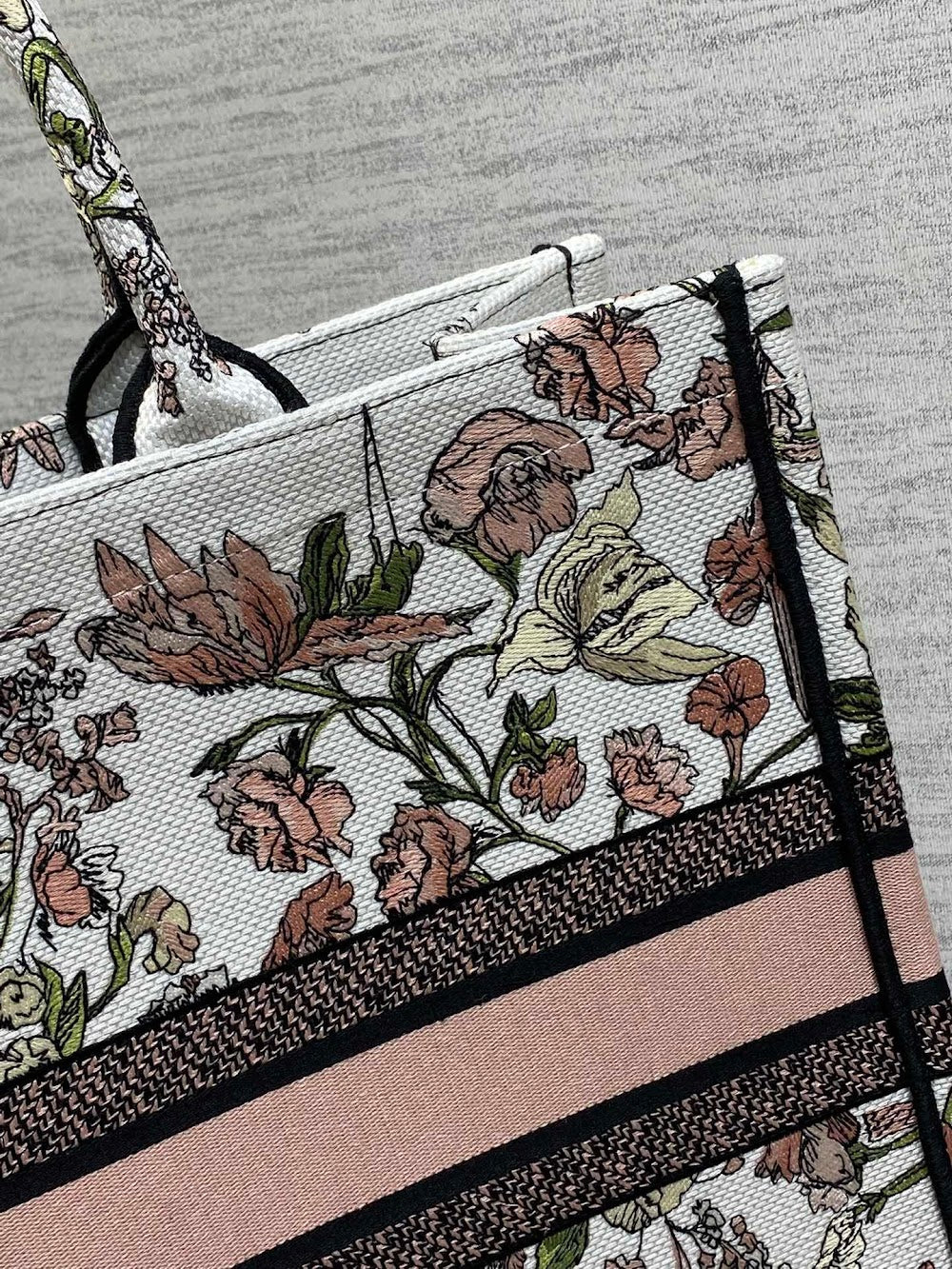 Dragons BagsDiorn Luxury Bag --115452