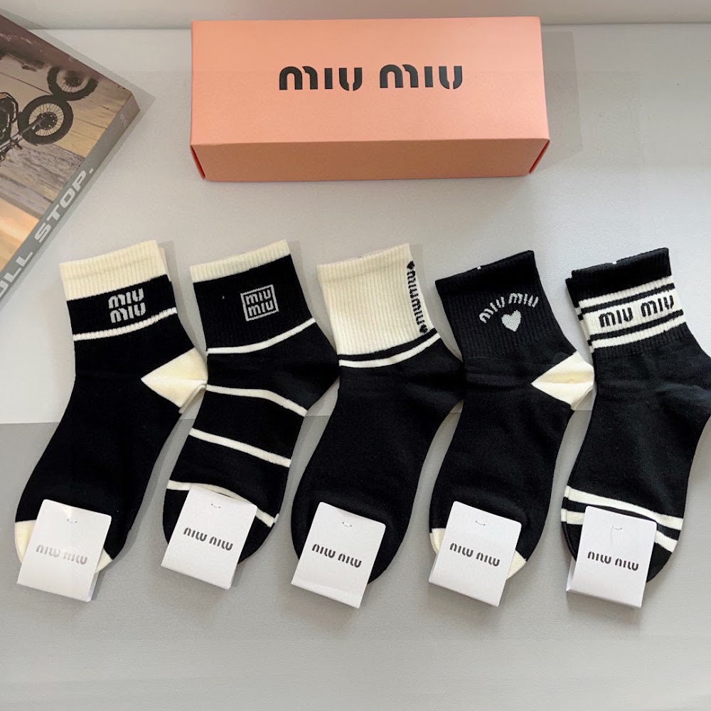 Dragons Bags Premium Luxury Socks --98085