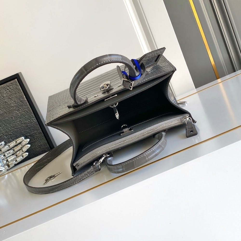 Dragons Bags ln Luxury Bag --96200