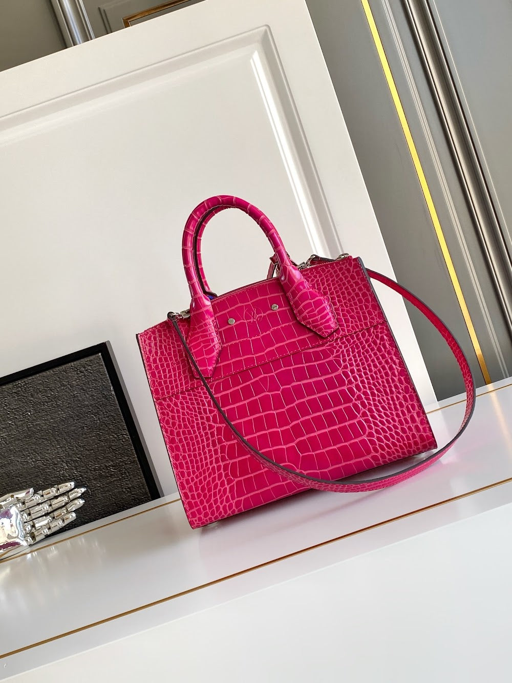 Dragons Bags ln Luxury Bag --96191