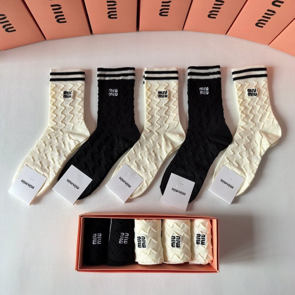 Dragons Bags Premium Luxury Socks --97889