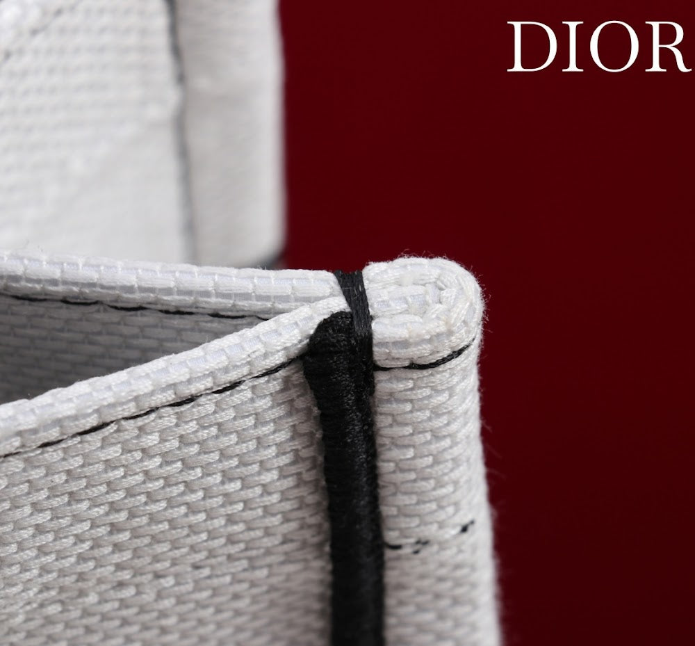 Dragons BagsDiorn Luxury Bag --116157