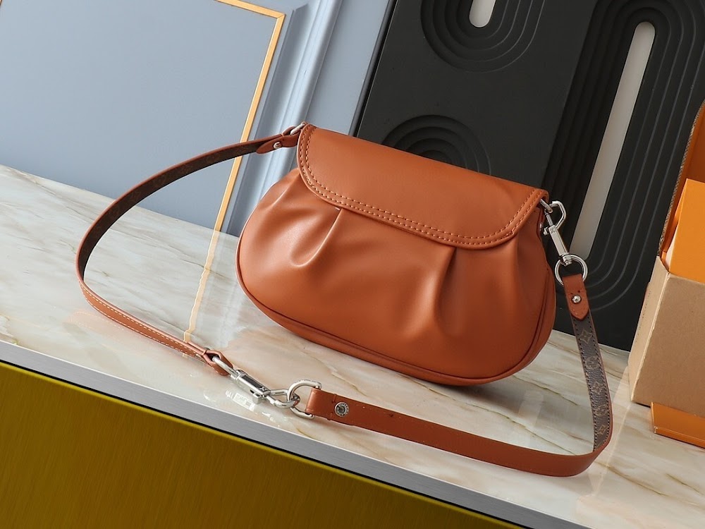 Dragons Bags ln Luxury Bag --76430