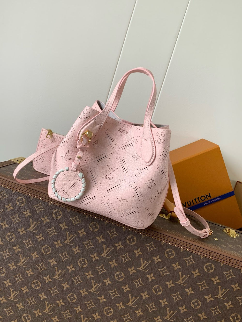 Dragons Bags ln Luxury Bag --81682