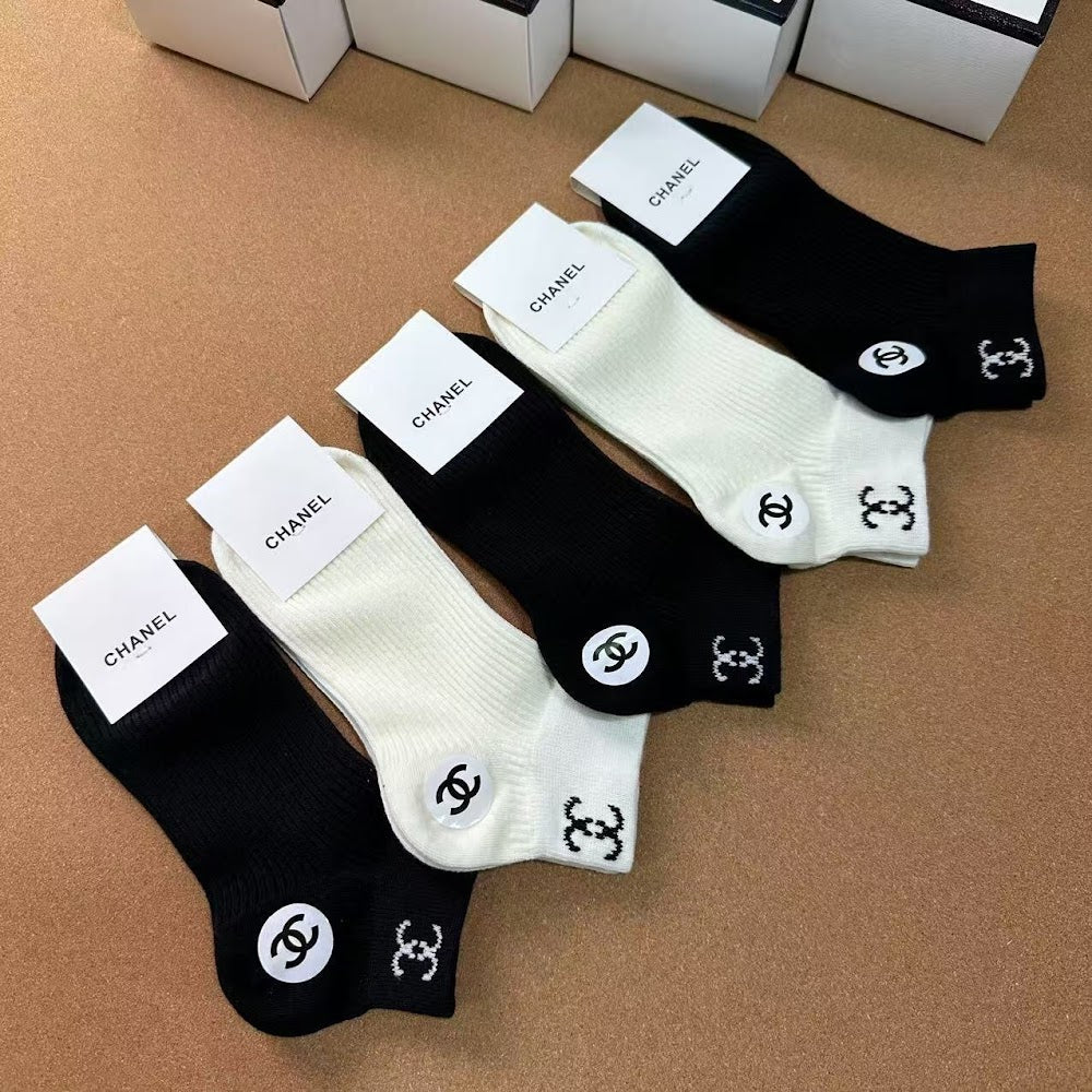 Dragons Bags Premium Luxury Socks --98317