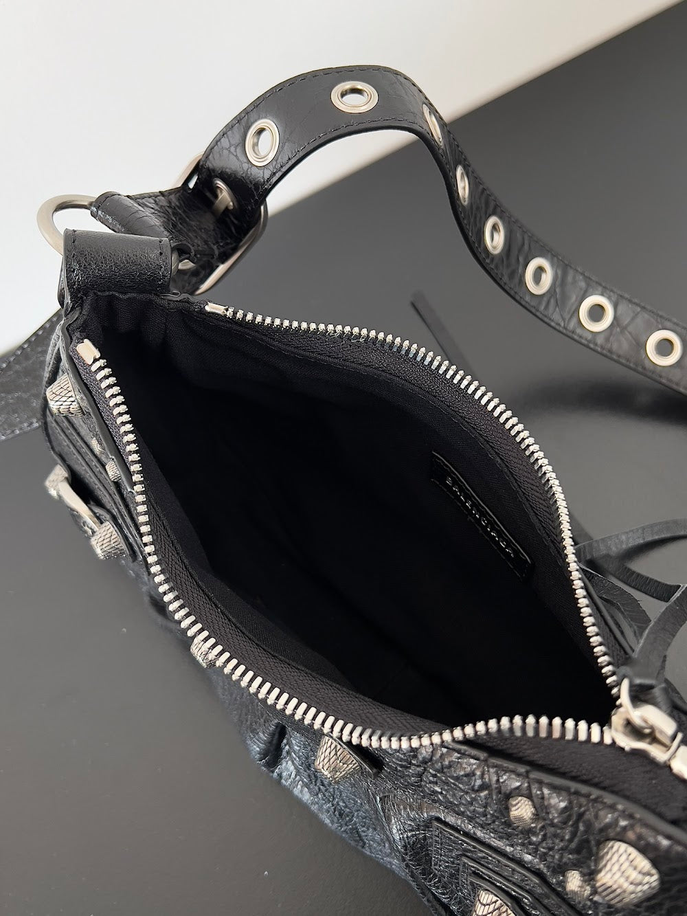 Dragons Bags Balenciaga Luxury Bag --111149