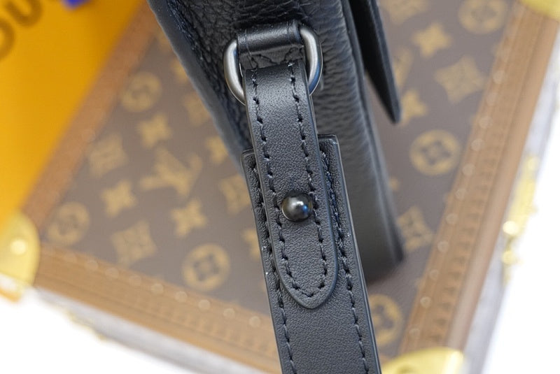 Dragons Bags ln Luxury Bag --66651