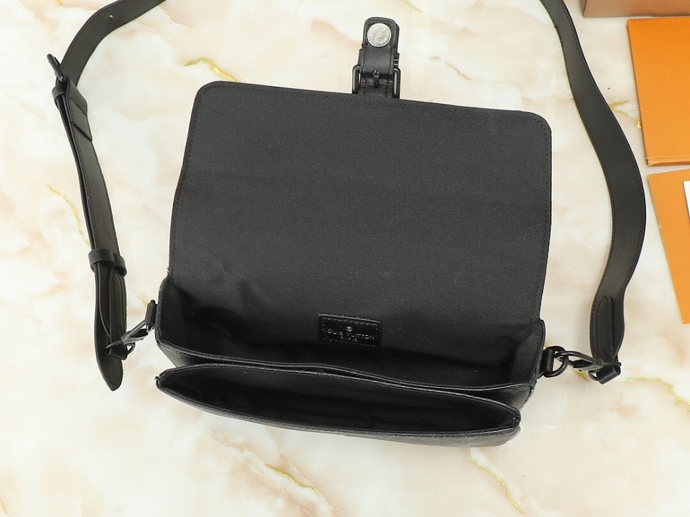 Dragons Bags ln Luxury Bag --76401